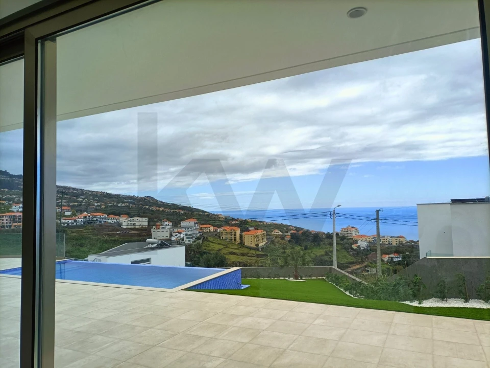 Moradia T3 para Venda em Estreito da Calheta Foto 44