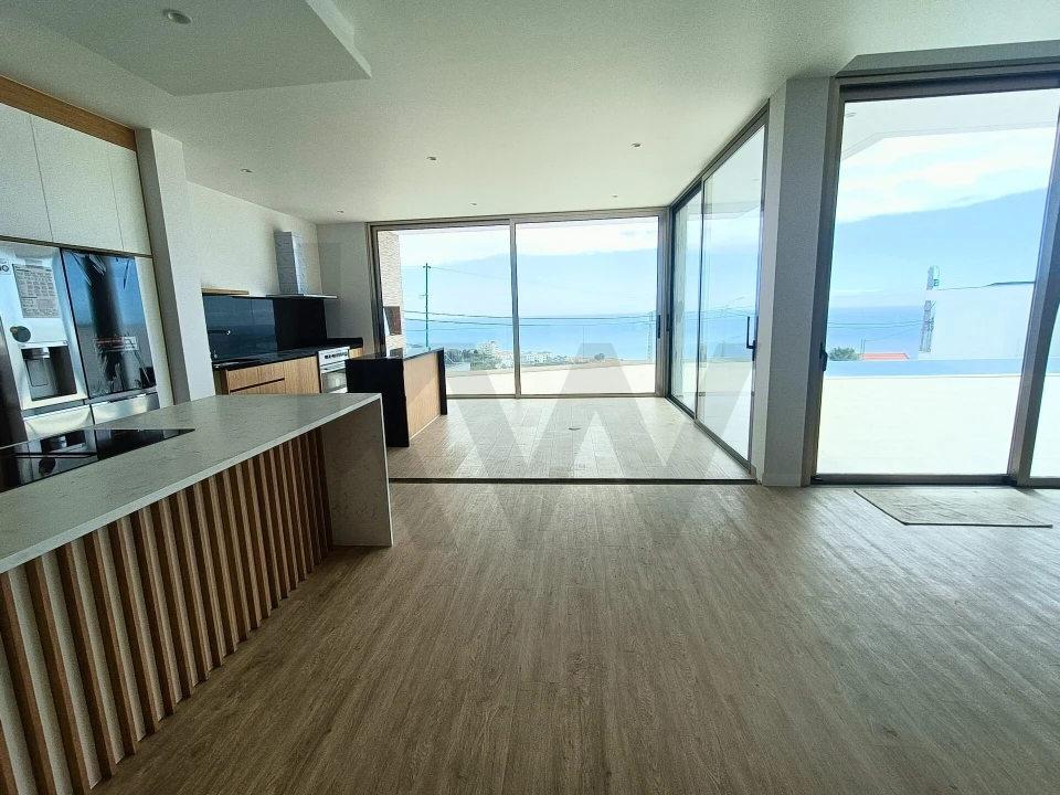 Moradia T3 para Venda em Estreito da Calheta Foto 16