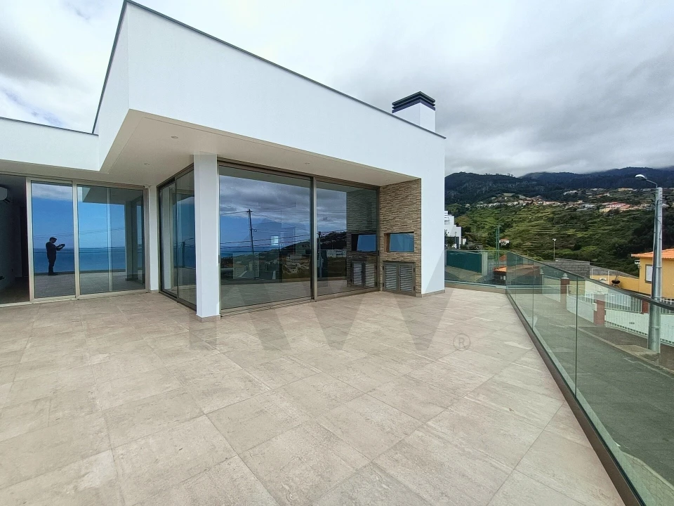 Moradia T3 para Venda em Estreito da Calheta Foto 25