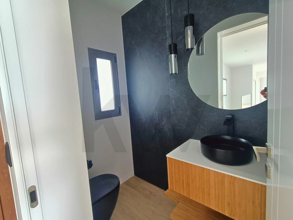 Moradia T3 para Venda em Estreito da Calheta Foto 32