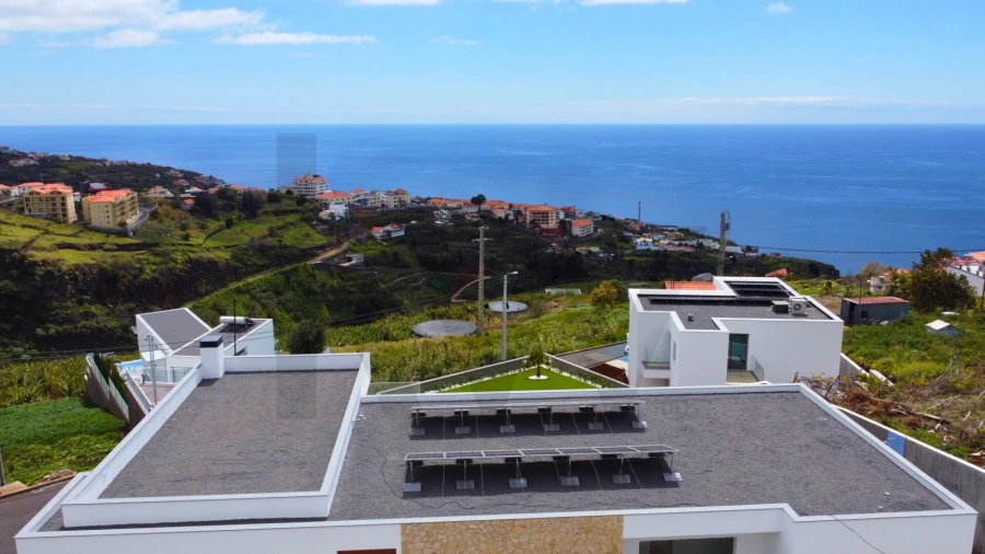 Moradia T3 para Venda em Estreito da Calheta Foto 11