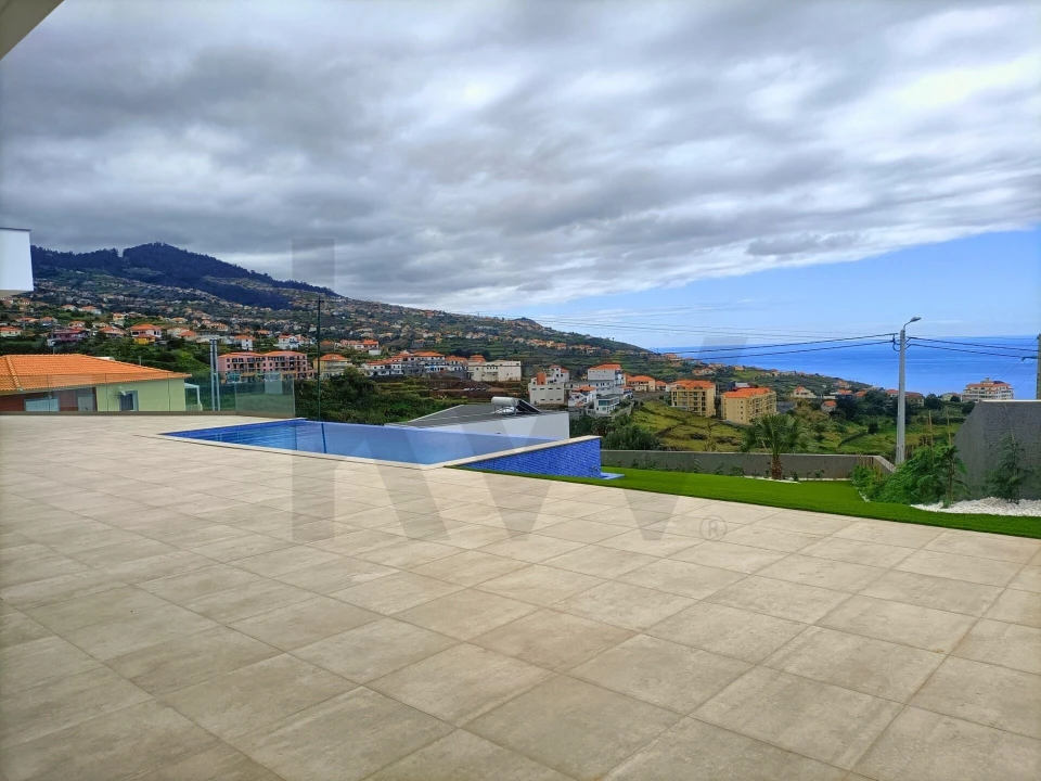 Moradia T3 para Venda em Estreito da Calheta Foto 28