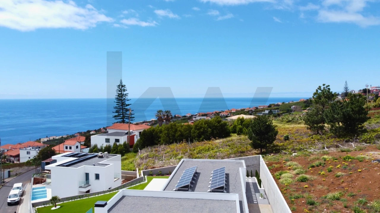 Moradia T3 para Venda em Estreito da Calheta Foto 9