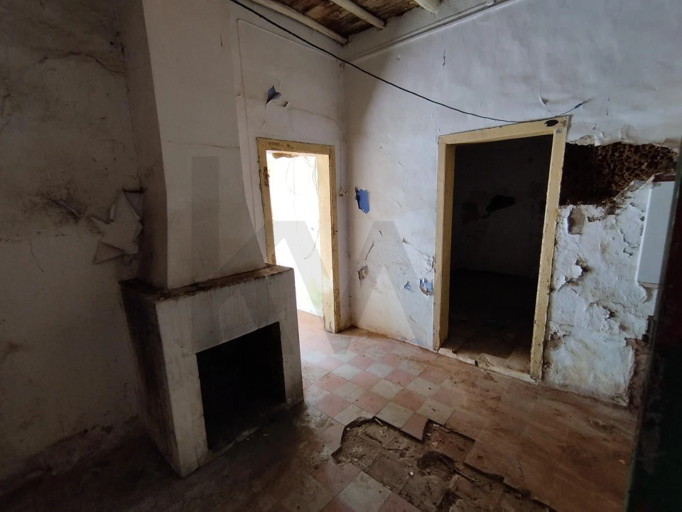 Moradia T3 para Venda em Monchique Foto 14