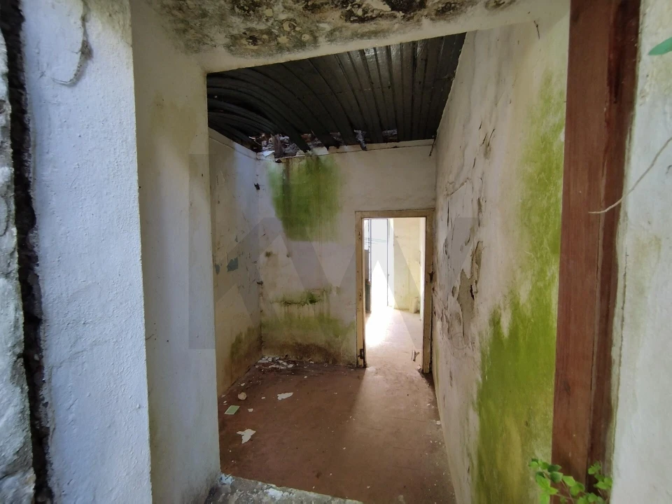 Moradia T3 para Venda em Monchique Foto 8