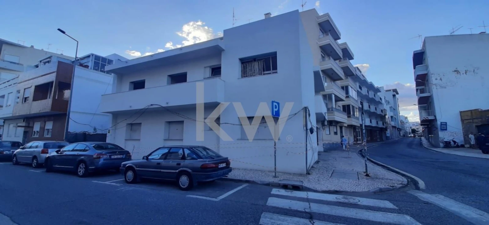 Prédio para Venda em Olhão Foto 2