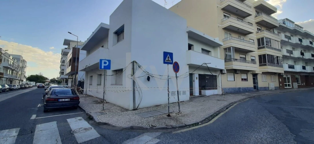 Prédio para Venda em Olhão Foto 3