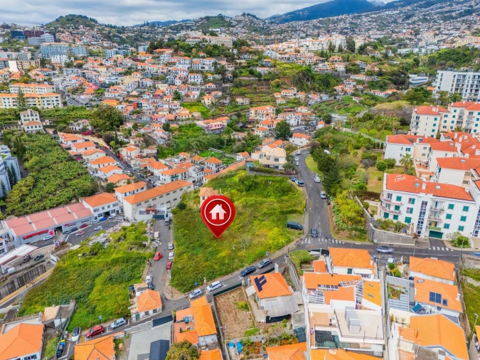 Terreno para Venda em Funchal (São Pedro) Foto 12