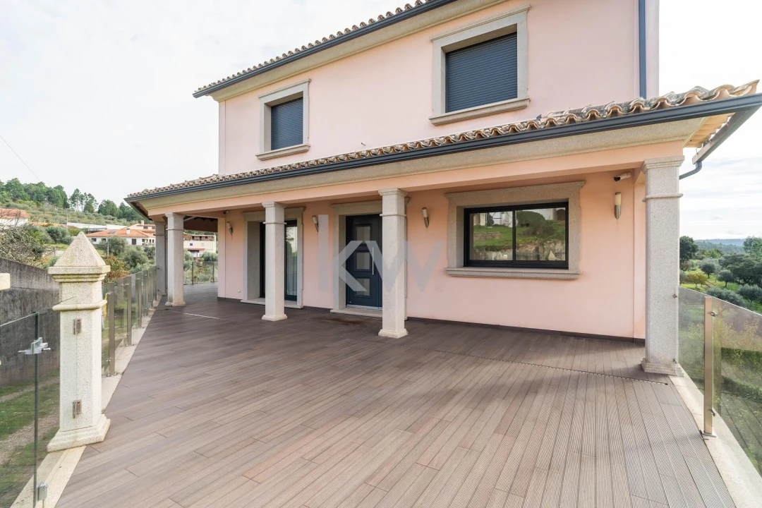 Moradia T4 para Venda em São Pedro de Alva e São Paio de Mondego Foto 53