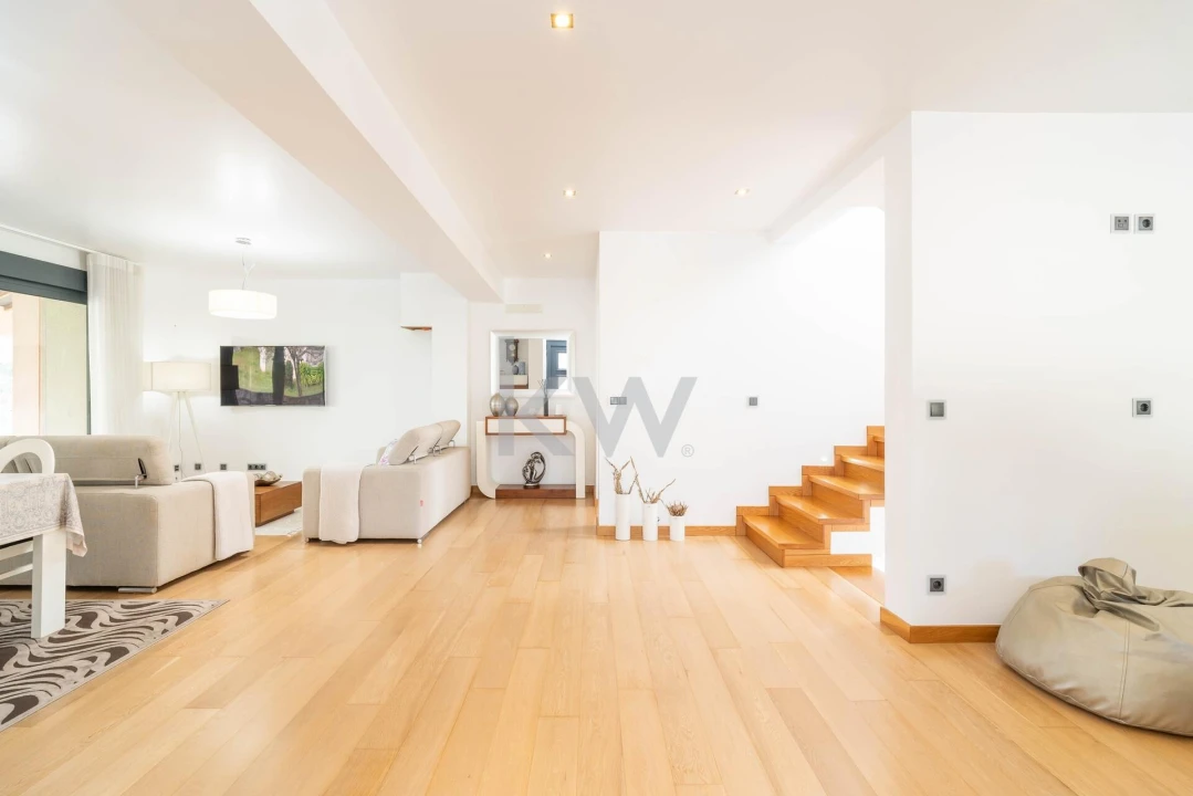 Moradia T4 para Venda em São Pedro de Alva e São Paio de Mondego Foto 3