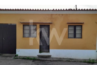 Moradia T3 para Venda em Requeixo, Nossa Senhora de Fátima e Nariz