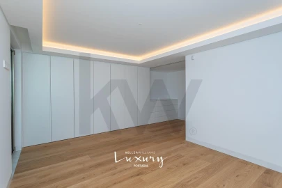 Apartamento T4 para Venda em Alvalade