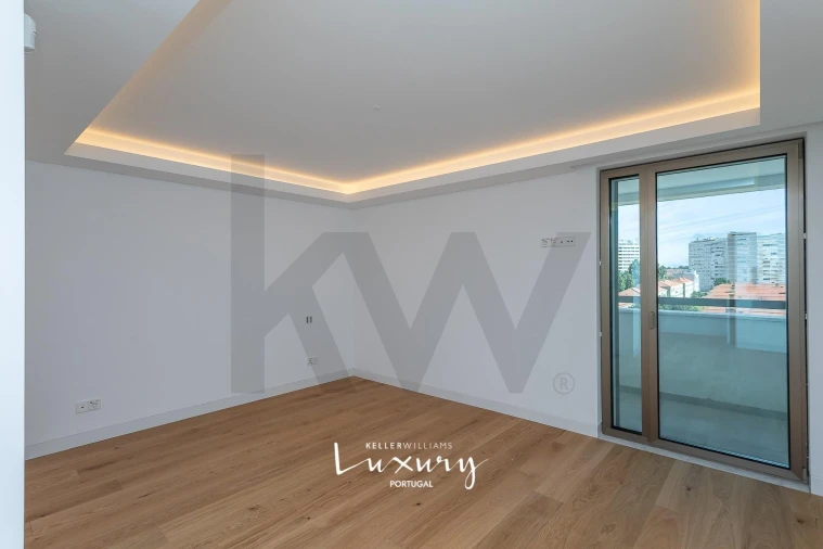 Apartamento T4 para Venda em Alvalade Foto 26