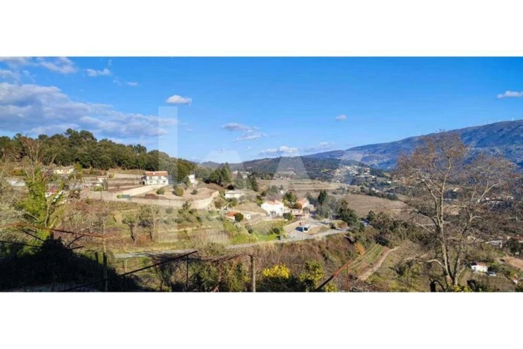 Moradia T2 para Venda em Santa Marinha do Zezere Foto 5