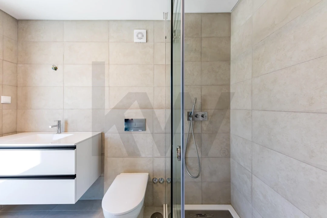 Moradia T3 para Venda em Pontinha e Famões Foto 22