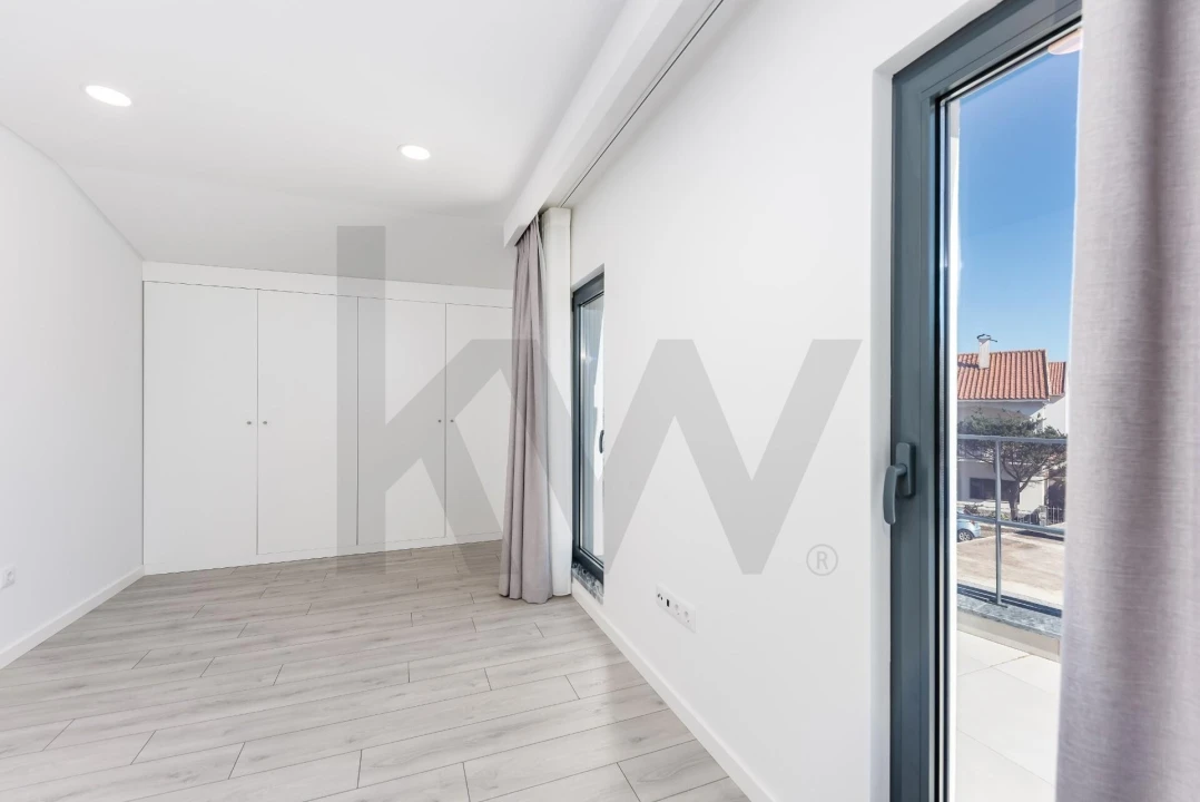 Moradia T3 para Venda em Pontinha e Famões Foto 34