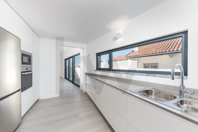 Moradia T3 para Venda em Pontinha e Famões Foto 10