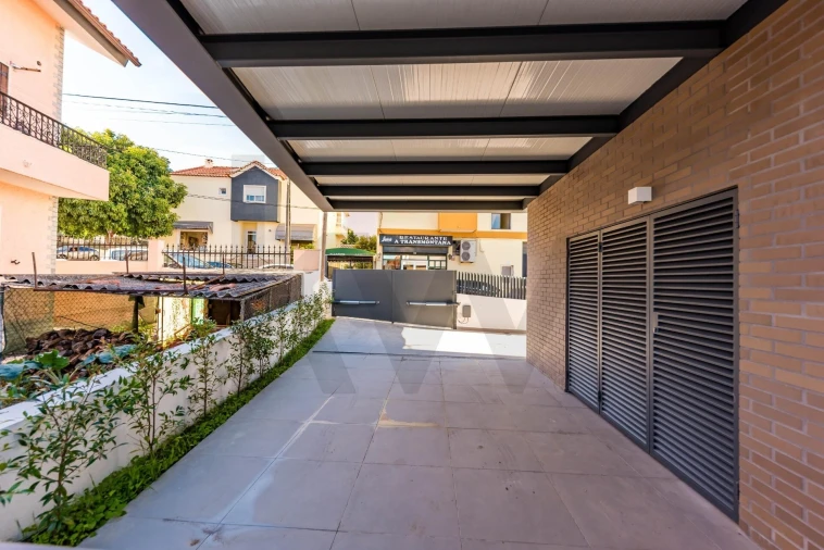 Moradia T3 para Venda em Pontinha e Famões Foto 50