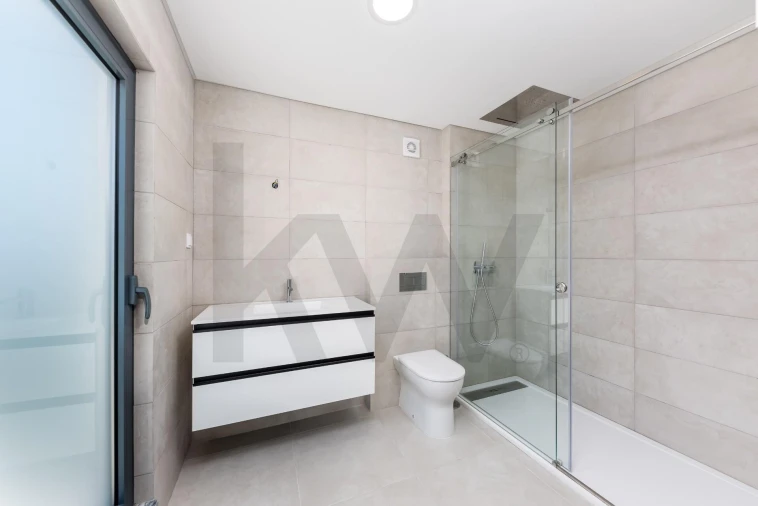 Moradia T3 para Venda em Pontinha e Famões Foto 23