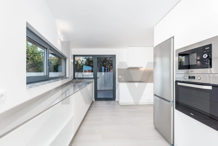 Moradia T3 para Venda em Pontinha e Famões Foto 62