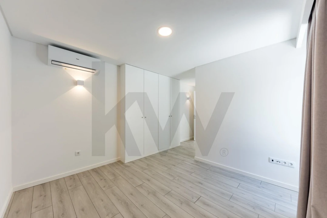 Moradia T3 para Venda em Pontinha e Famões Foto 28