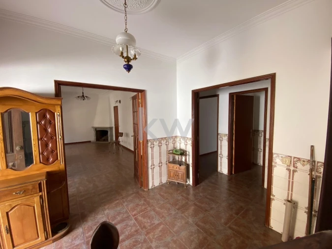 Moradia T6 para Venda em Alpedrinha Foto 6