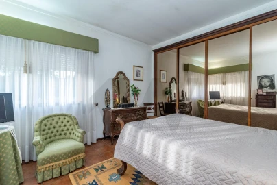 Moradia T5 para Venda em Marinha Grande