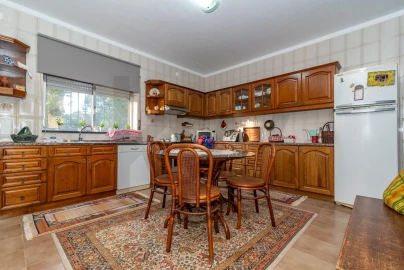 Moradia T5 para Venda em Marinha Grande