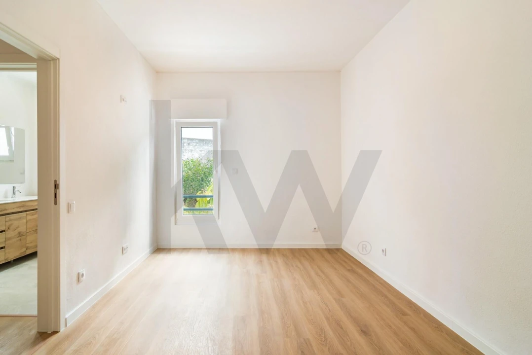 Moradia T4 para Venda em Sesimbra (Santiago) Foto 29