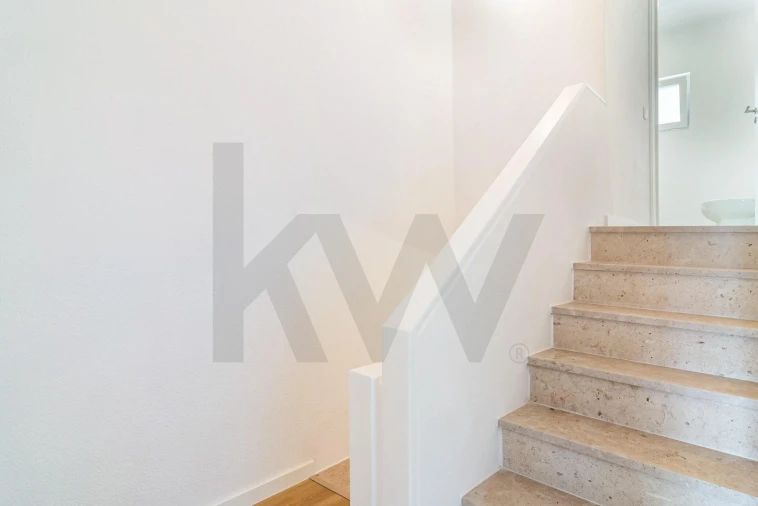 Moradia T4 para Venda em Sesimbra (Santiago) Foto 18