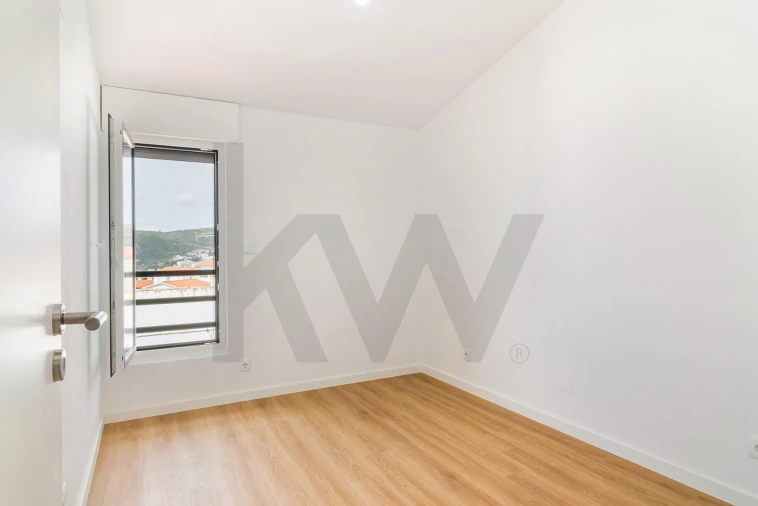 Moradia T4 para Venda em Sesimbra (Santiago) Foto 24