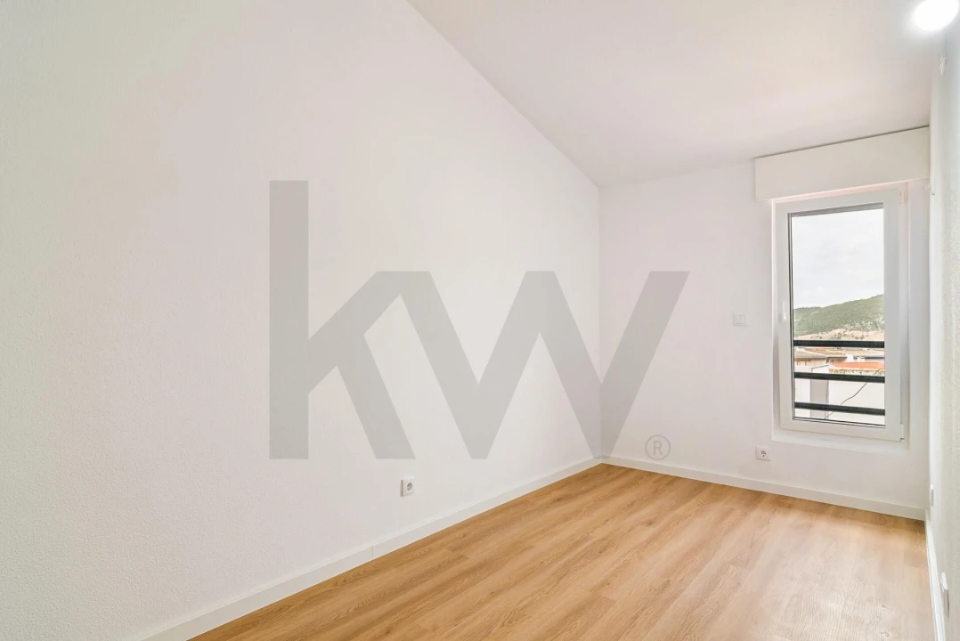 Moradia T4 para Venda em Sesimbra (Santiago) Foto 27