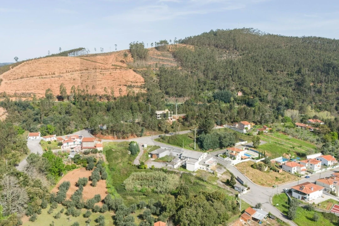 Terreno para Venda em Miranda do Corvo Foto 4