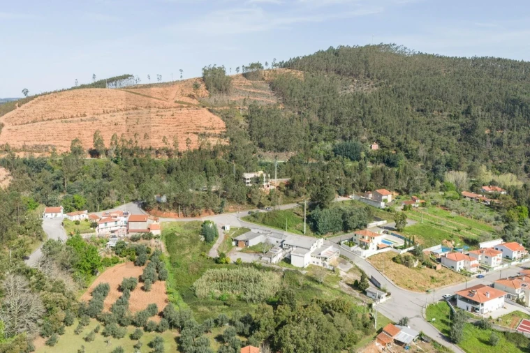 Terreno para Venda em Miranda do Corvo Foto 4