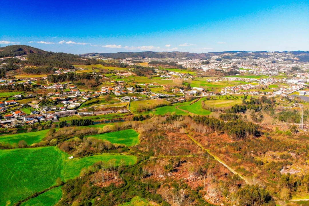 Terreno para Venda em Gondar Foto 68