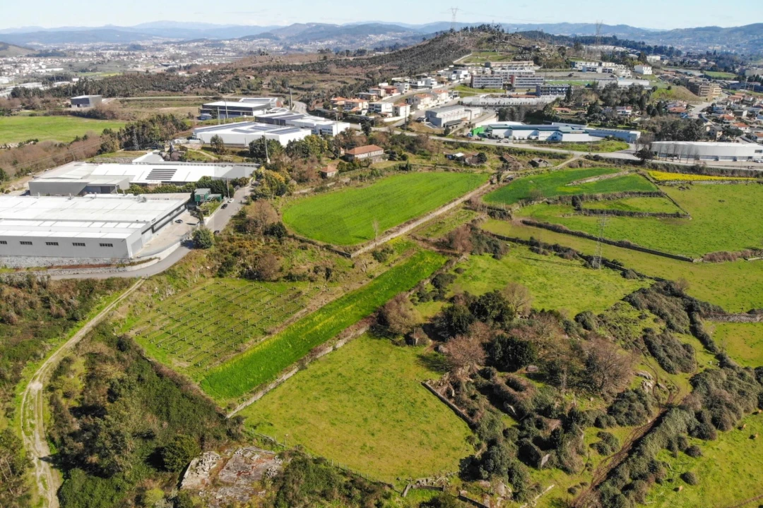 Terreno para Venda em Gondar Foto 53