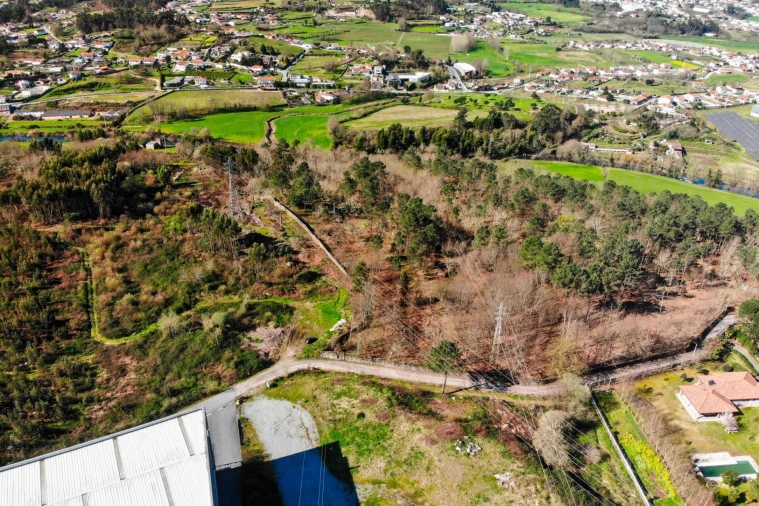 Terreno para Venda em Gondar Foto 9