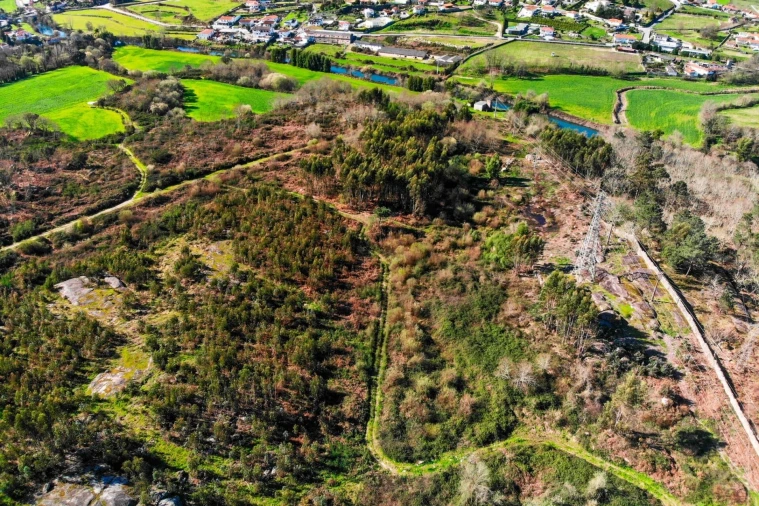 Terreno para Venda em Gondar Foto 7