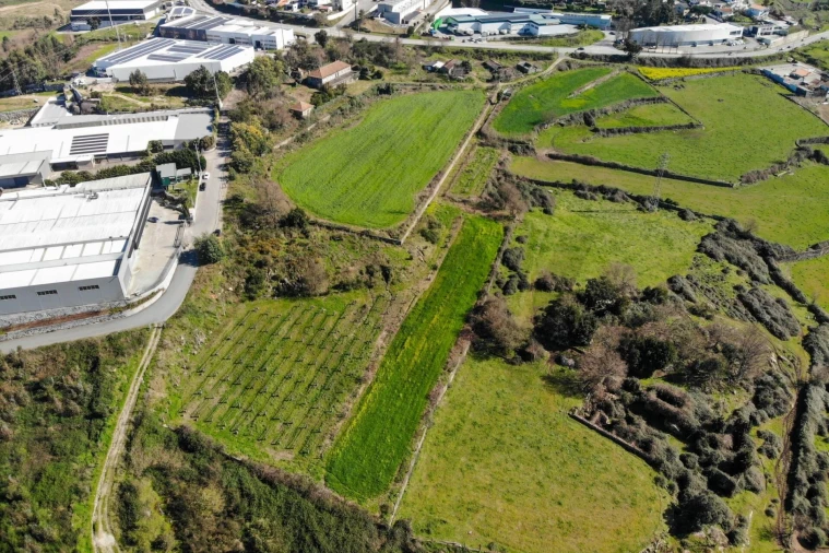 Terreno para Venda em Gondar Foto 22
