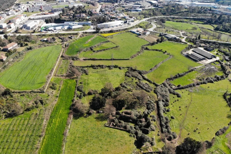 Terreno para Venda em Gondar Foto 28