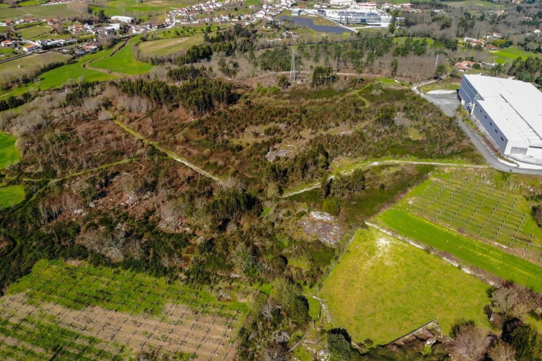 Terreno para Venda em Gondar Foto 61