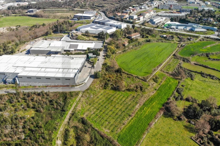 Terreno para Venda em Gondar Foto 29