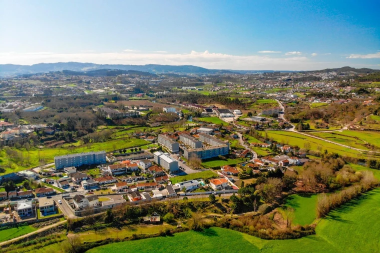 Terreno para Venda em Gondar Foto 70