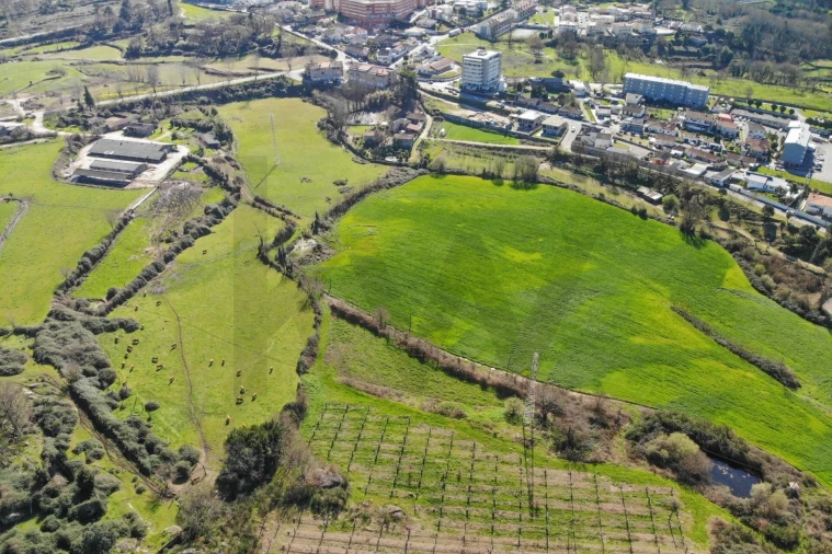 Terreno para Venda em Gondar Foto 25