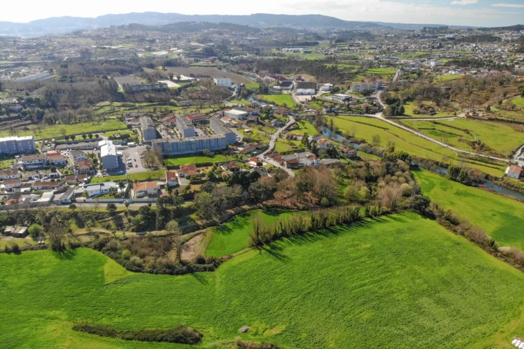 Terreno para Venda em Gondar Foto 58
