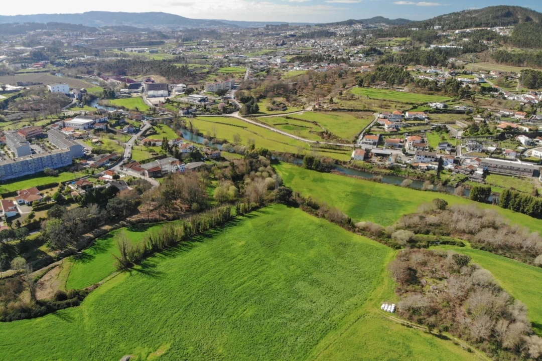 Terreno para Venda em Gondar Foto 50