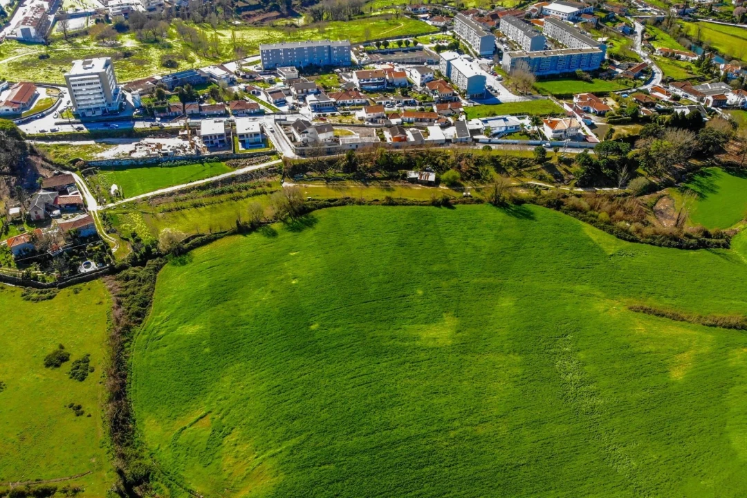 Terreno para Venda em Gondar Foto 63