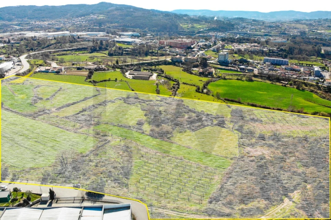 Terreno para Venda em Gondar Foto 2