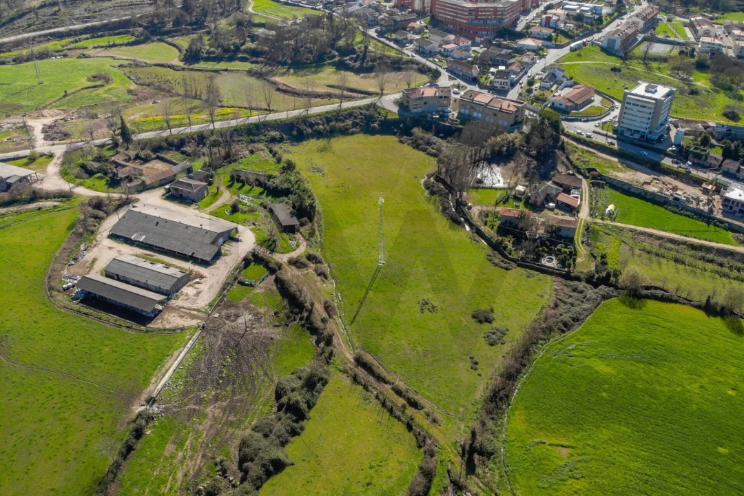 Terreno para Venda em Gondar Foto 64