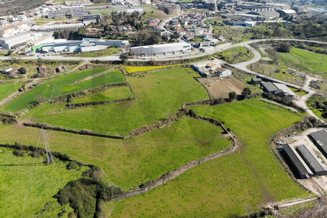 Terreno para Venda em Gondar Foto 42